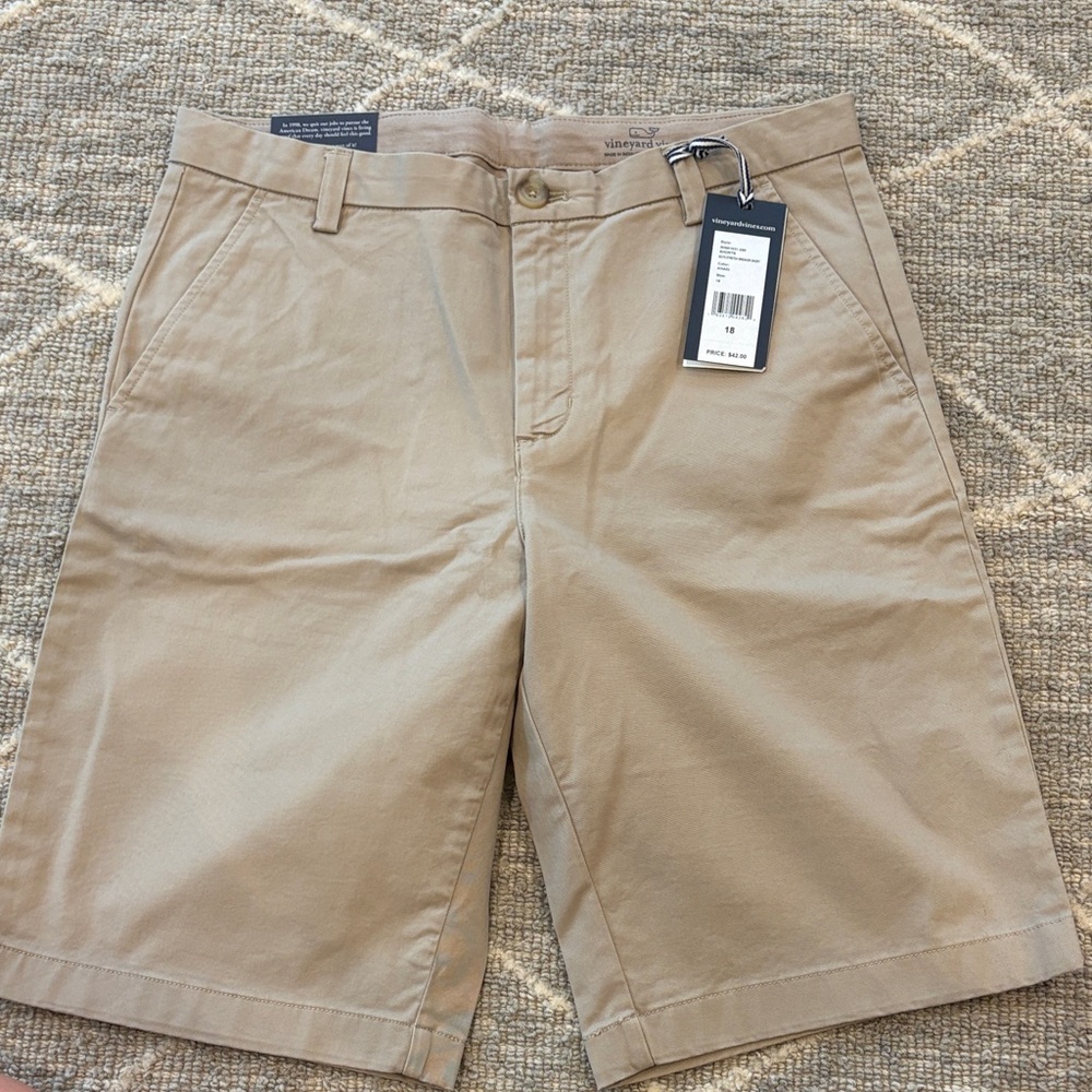 Vineyard Vines Men's Tan Flat Front Shorts